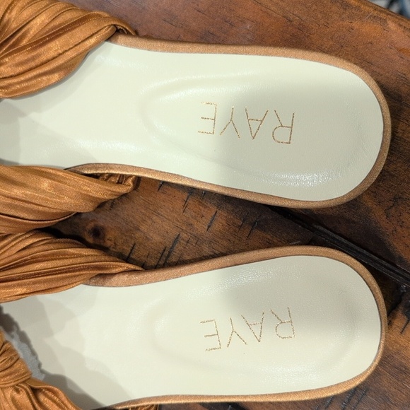 Raye silky knot slides New - Picture 6 of 8